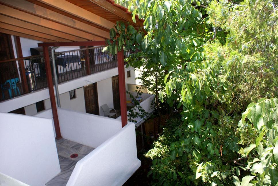 Hotel Agni -Enoikiazomena Diamerizmata Kallithea  Exterior photo